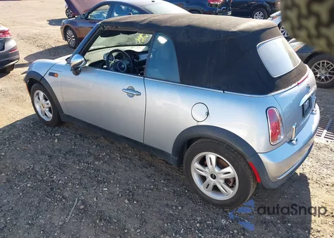 2005 Mini Cooper z USA, uszkodzony, nr VIN WMWRF33435TG10079